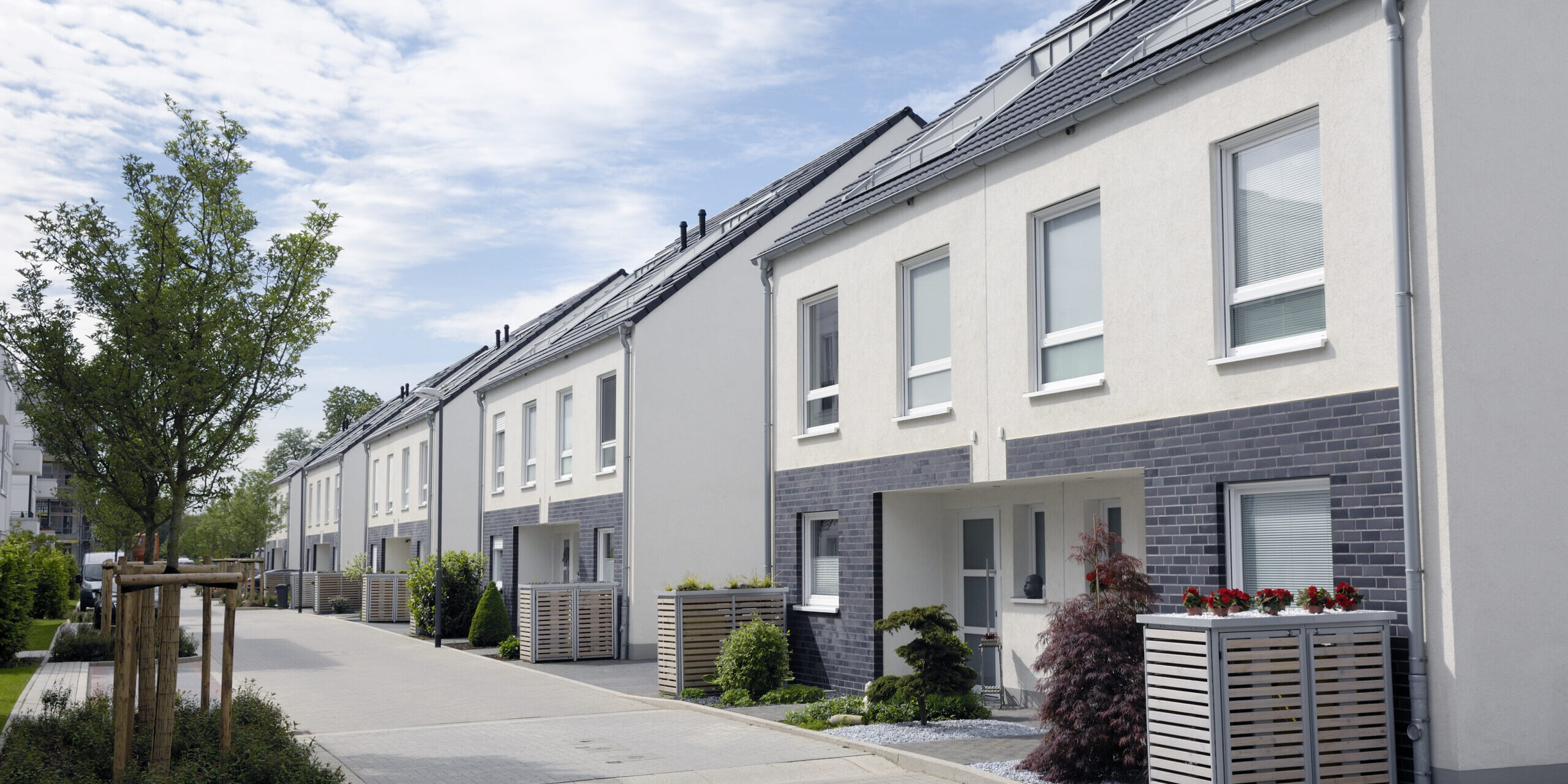 Contemporary twin houses / New settlement Volets sur mesure