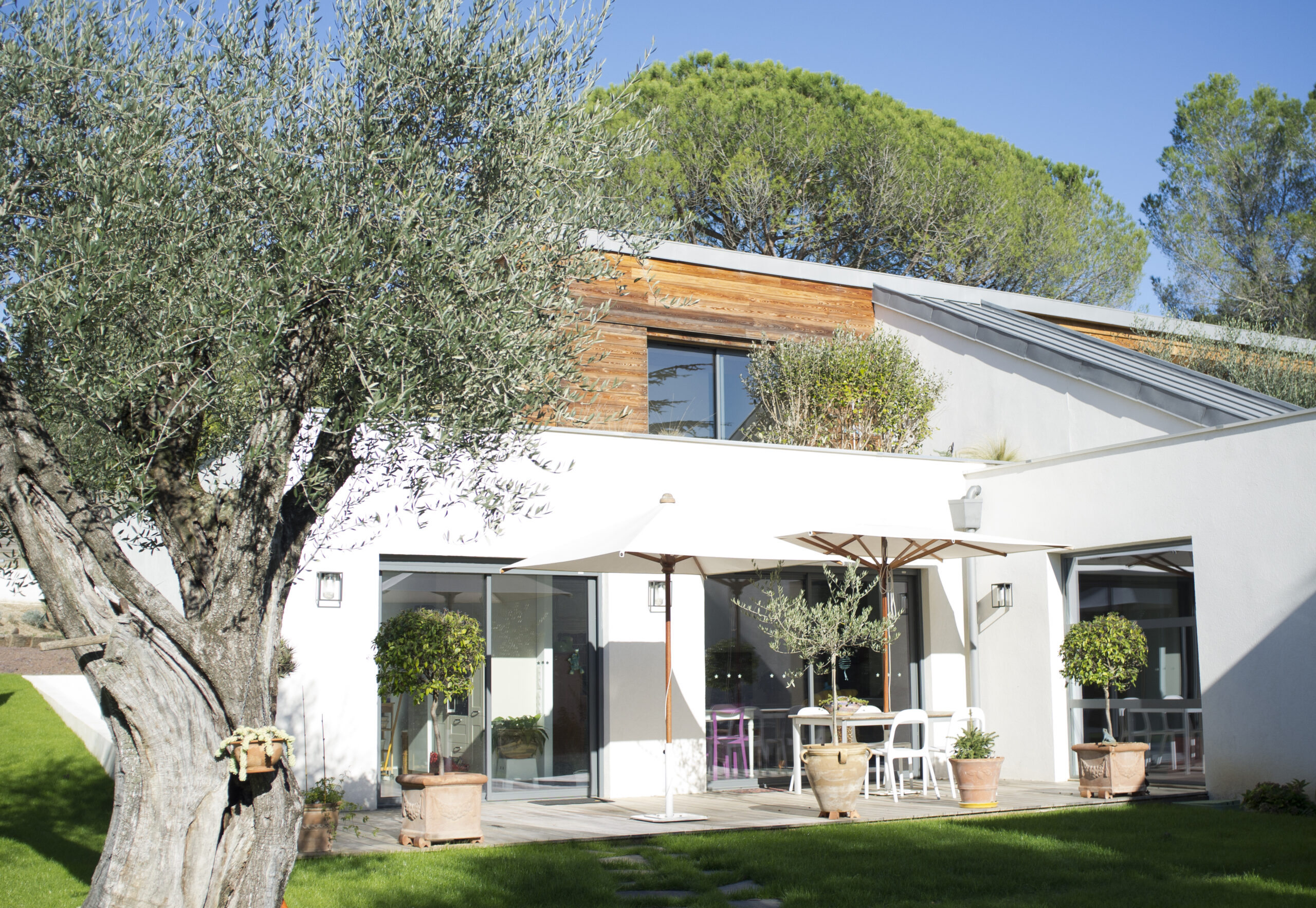 Baie vitrée résiste au vent 